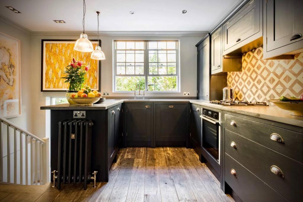 Kings Cross, Self-Contained House & Private Garden Villa London Bagian luar foto