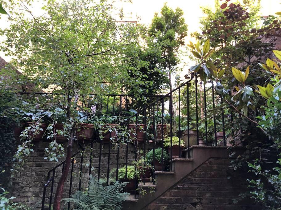 Kings Cross, Self-Contained House & Private Garden Villa London Bagian luar foto